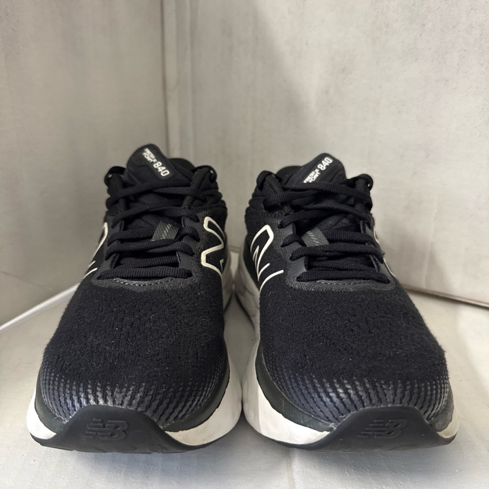 New Balance Women’s Foam Fresh 840 Black Athletic Shoes